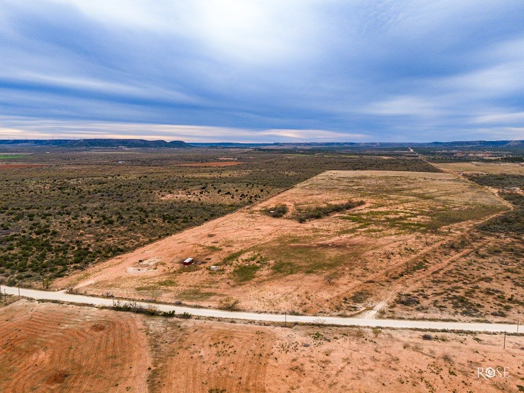 Image 22 of property listing at 564 Cedar Cove Rd, Robert Lee, TX 76945