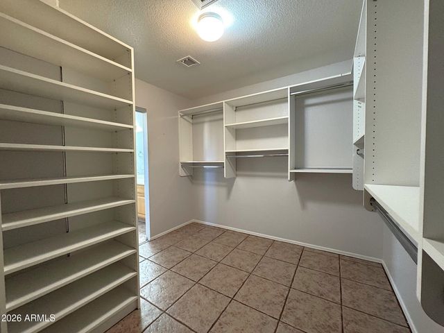 24511 S SADDLETREE Drive, Sun Lakes, AZ 85248