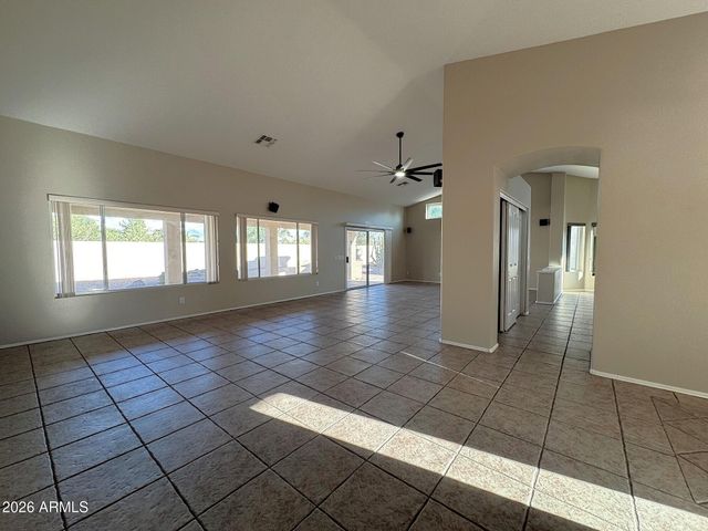 24511 S SADDLETREE Drive, Sun Lakes, AZ 85248