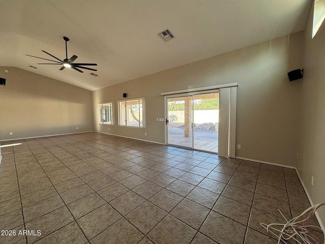 24511 S SADDLETREE Drive, Sun Lakes, AZ 85248