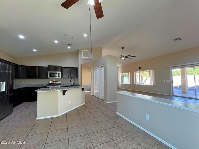 24511 S SADDLETREE Drive, Sun Lakes, AZ 85248