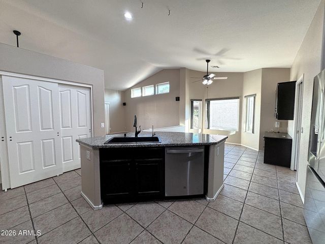 24511 S SADDLETREE Drive, Sun Lakes, AZ 85248