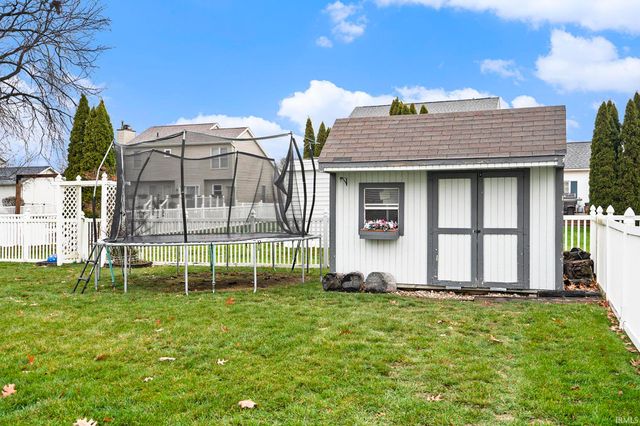 4004 Stonegate Drive, Mishawaka, IN 46544