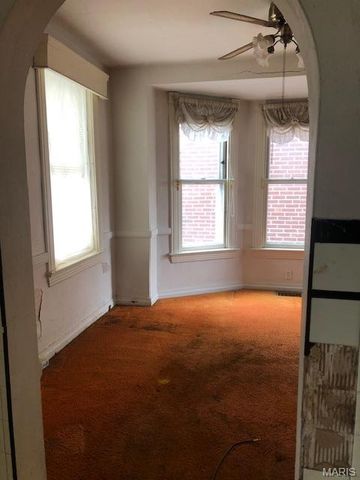 4467 Wilcox Avenue, St Louis, MO 63116