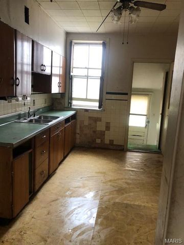 4467 Wilcox Avenue, St Louis, MO 63116