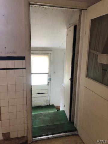 4467 Wilcox Avenue, St Louis, MO 63116