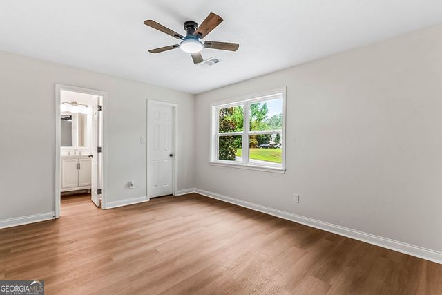 204 Groveland Drive, Peachtree City, GA 30269