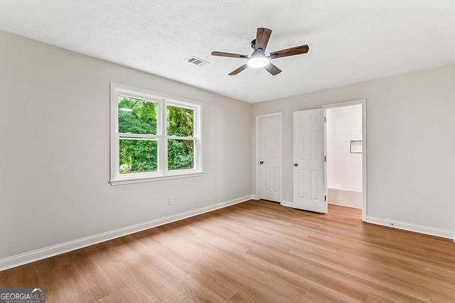 204 Groveland Drive, Peachtree City, GA 30269