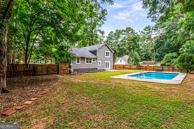 204 Groveland Drive, Peachtree City, GA 30269