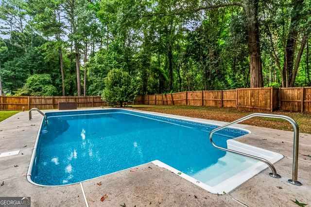 204 Groveland Drive, Peachtree City, GA 30269