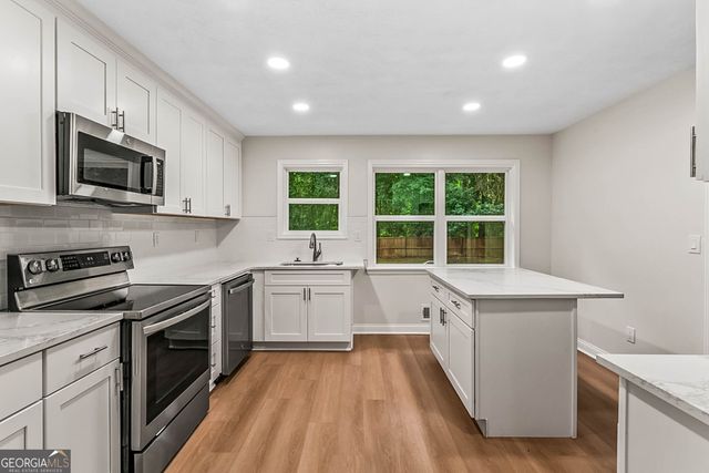 204 Groveland Drive, Peachtree City, GA 30269