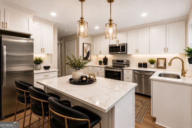 204 Groveland Drive, Peachtree City, GA 30269