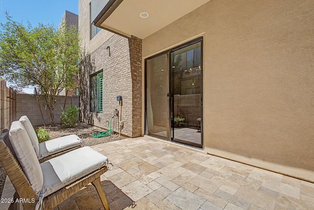 901 S SMITH Road 1064, Tempe, AZ 85281