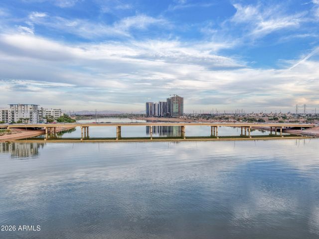 901 S SMITH Road 1064, Tempe, AZ 85281