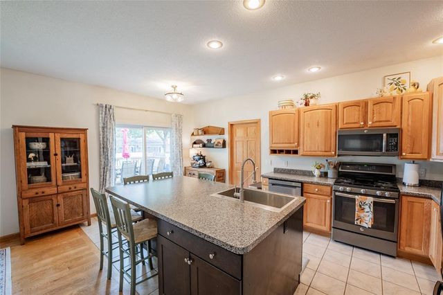 1704 Sierra Drive, Eau Claire, WI 54701