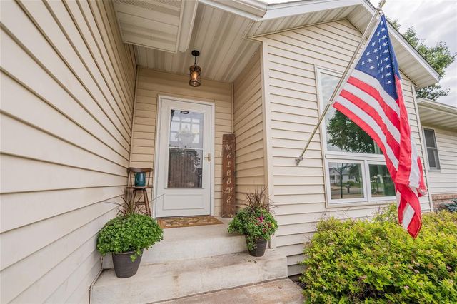 1704 Sierra Drive, Eau Claire, WI 54701