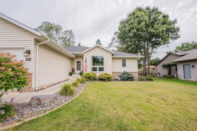 1704 Sierra Drive, Eau Claire, WI 54701