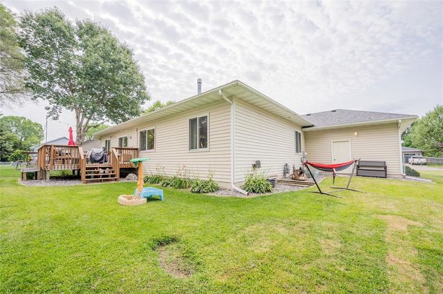 1704 Sierra Drive, Eau Claire, WI 54701