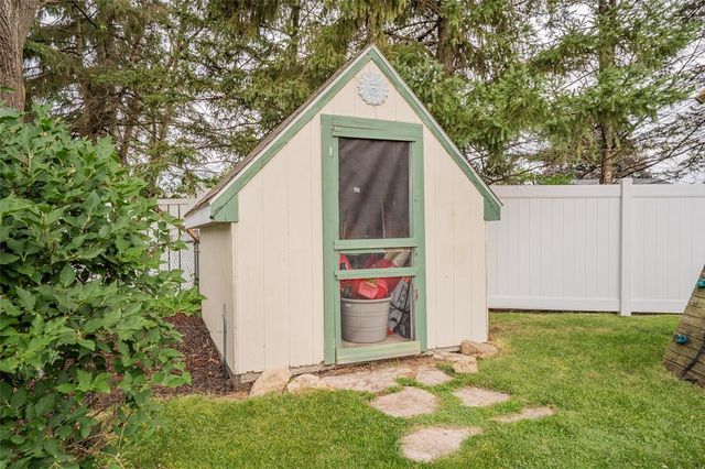 1704 Sierra Drive, Eau Claire, WI 54701