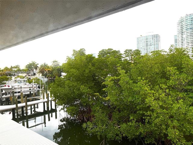 245 Poinciana Dr 505, Sunny Isles Beach, FL 33160