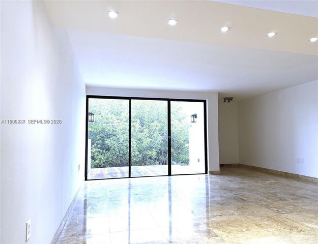 245 Poinciana Dr 505, Sunny Isles Beach, FL 33160