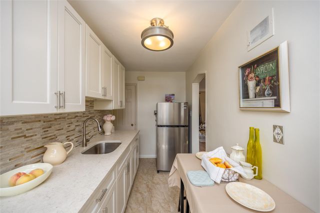 1774 Pitman Avenue, Bronx, NY 10466