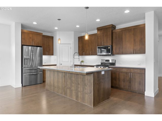 7610 Ne 173RD Pl, Vancouver, WA 98682