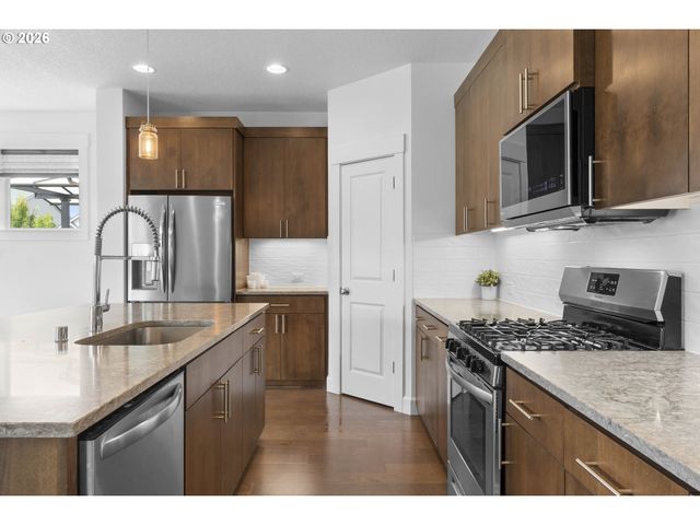 7610 Ne 173RD Pl, Vancouver, WA 98682