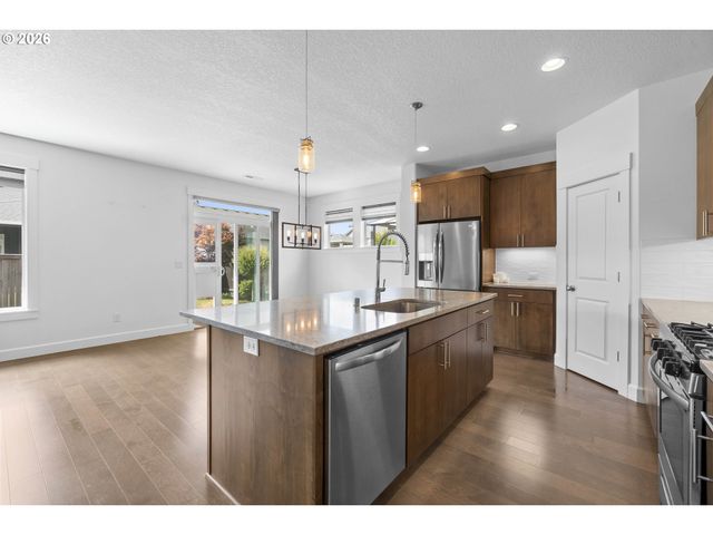 7610 Ne 173RD Pl, Vancouver, WA 98682