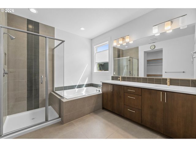 7610 Ne 173RD Pl, Vancouver, WA 98682