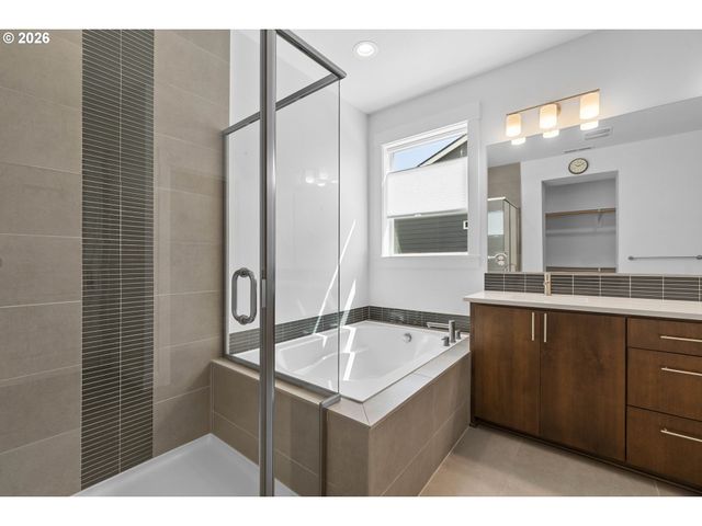 7610 Ne 173RD Pl, Vancouver, WA 98682