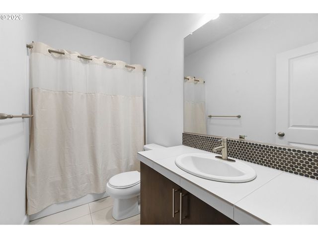 7610 Ne 173RD Pl, Vancouver, WA 98682