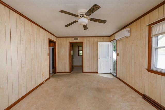 318 DYKES RD, Salisbury, MD 21804