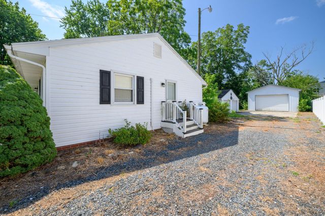 318 DYKES RD, Salisbury, MD 21804