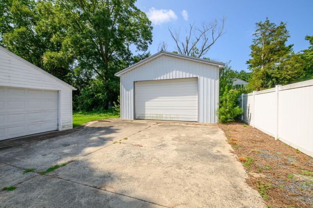 318 DYKES RD, Salisbury, MD 21804