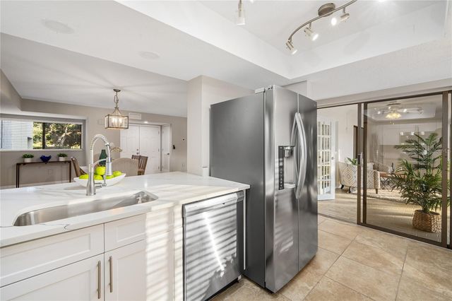 1000 WINDERLEY PLACE 142, Maitland, FL 32751