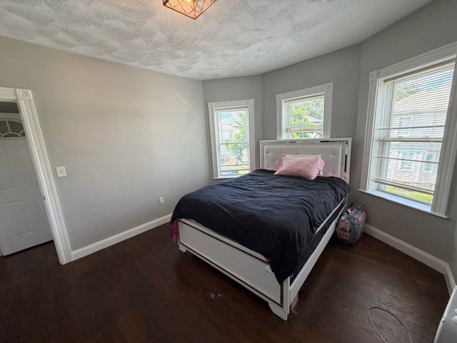 26 Elder St 2, Boston, MA 02125