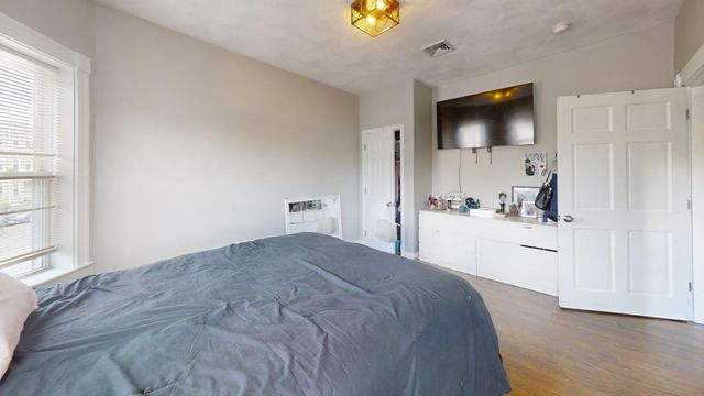 26 Elder St 2, Boston, MA 02125