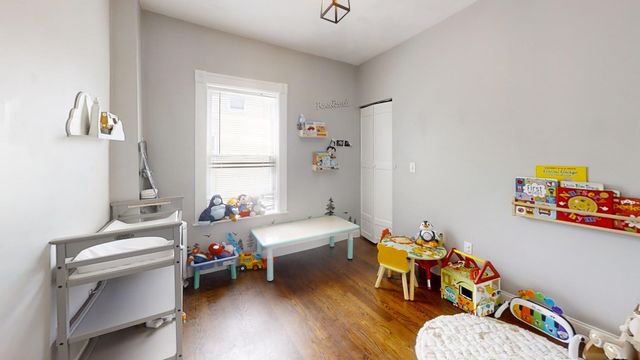 26 Elder St 2, Boston, MA 02125