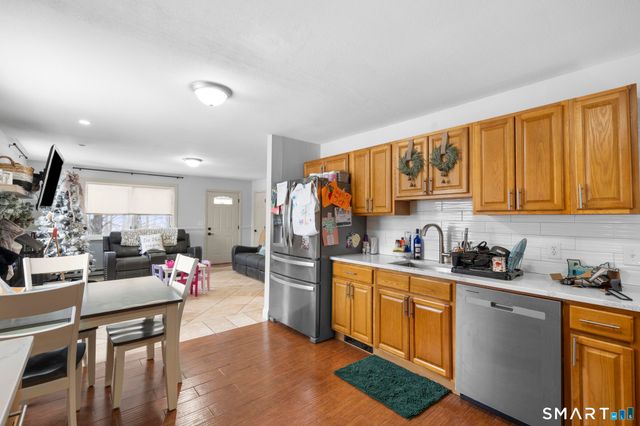 416 Chestnut Hill Avenue, Waterbury, CT 06704