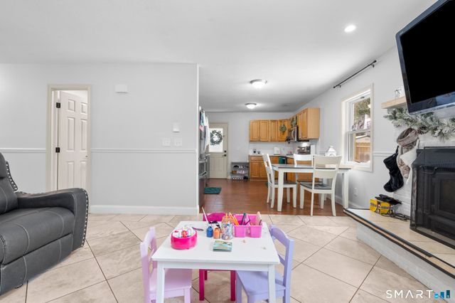 416 Chestnut Hill Avenue, Waterbury, CT 06704