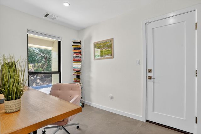 2112 Matterhorn LN, Austin, TX 78704