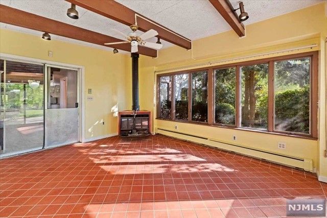 112 Carneer Avenue, Rutherford, NJ 07070