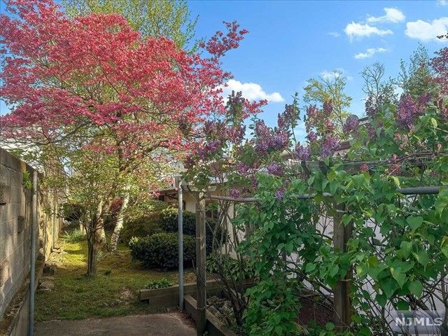 112 Carneer Avenue, Rutherford, NJ 07070