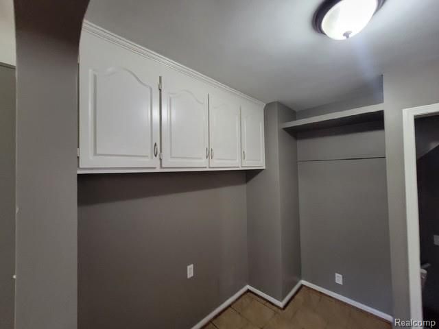 21240 Redmond Avenue, Eastpointe, MI 48021