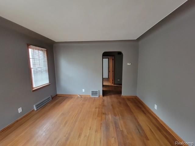 21240 Redmond Avenue, Eastpointe, MI 48021