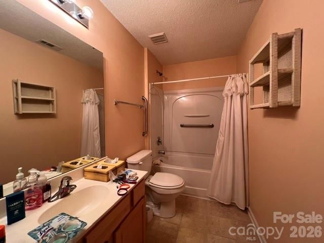 5121 Magnolia Tree Lane, Charlotte, NC 28215