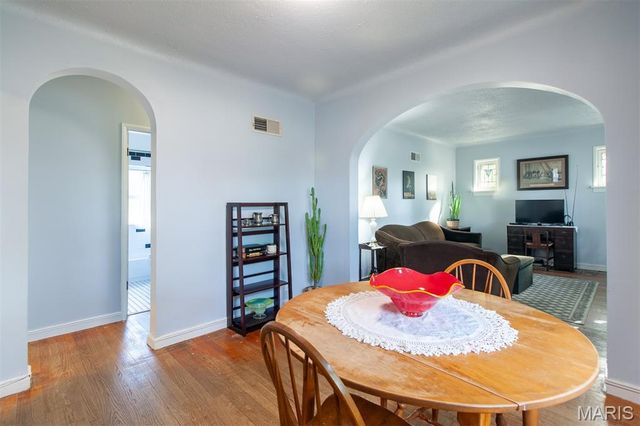 7631 Lynn Avenue, University City, MO 63130