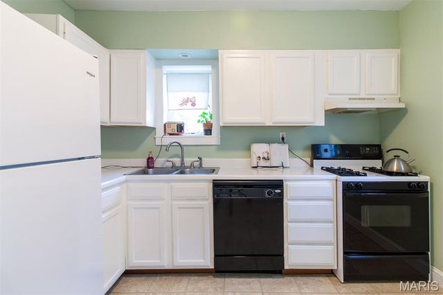 7631 Lynn Avenue, University City, MO 63130