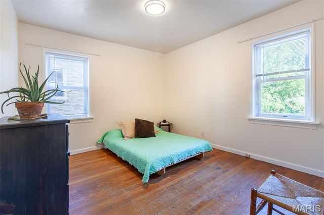 7631 Lynn Avenue, University City, MO 63130
